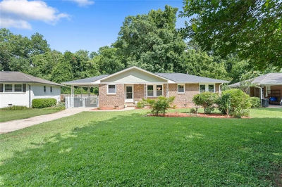 2483 Hunting Valley Dr Decatur, GA 30033