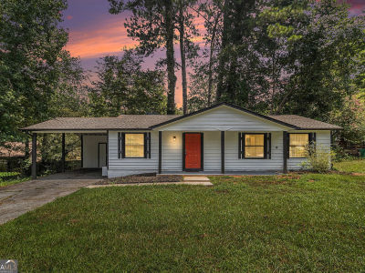 4922 Glenside Ct Stone Mountain, GA 30088