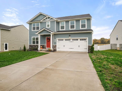 1147 Lisenbee Way Clarksville, TN 37042