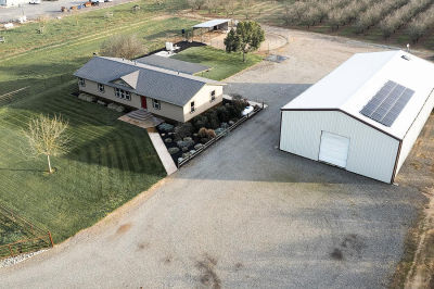 18041 Seidner Ave Escalon, CA 95320