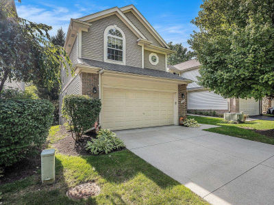 5336 Forest Ridge Dr Clarkston, MI 48346