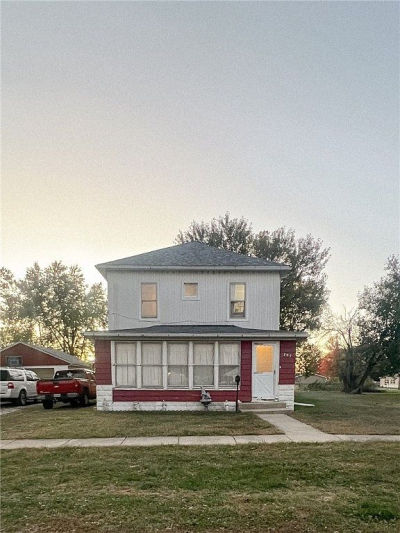 209 N Douglas St Litchfield, IL 62056