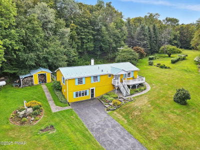 749 Rose Hill Rd Lake Como, PA 18437