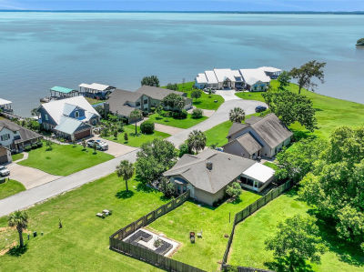 156 Treasure Point Onalaska, TX 77360