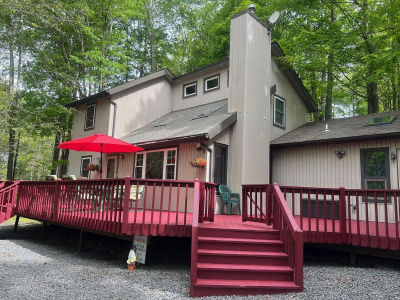 223 Outer Dr Pocono Lake, PA 18347