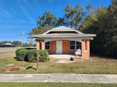 210 W Osceola St Wetumpka, AL 36092