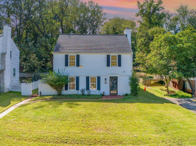 2304 Pickwick Rd Baltimore, MD 21207