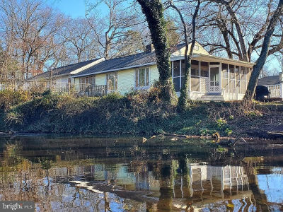 383 Woodbine St Browns Mills, NJ 08015