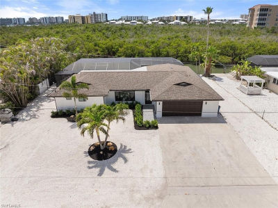 52 Fairview Blvd Fort Myers Beach, FL 33931