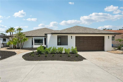 23 Fairview Blvd Fort Myers Beach, FL 33931