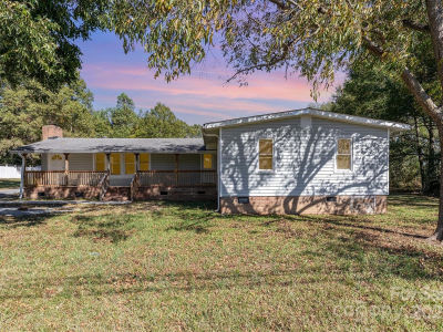 511A S White St Marshville, NC 28103