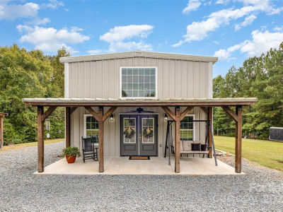 690 Hill Rd Wadesboro, NC 28170