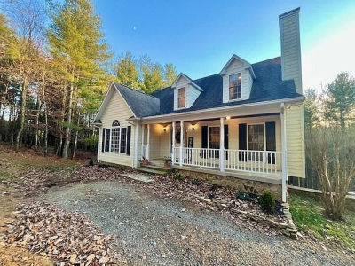 619 Maplewood Dr Galax, VA 24333