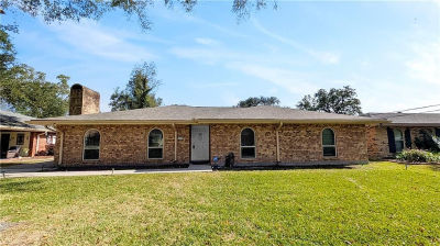 411 Schlief Dr Belle Chasse, LA 70037