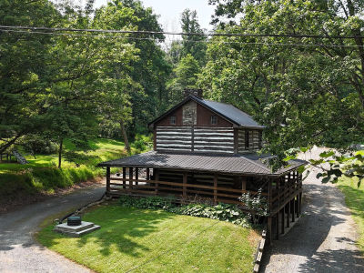 1640 Dunkleberger Rd Elliottsburg, PA 17024