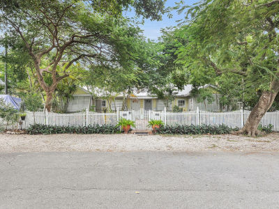 1220-1222 Seminary St Key West, FL 33040