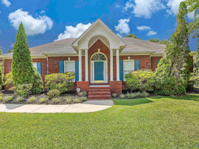 2011 Shady Grove Ln SW Decatur, AL 35603