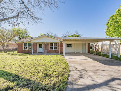 1910 SE 11th St Mineral Wells, TX 76067