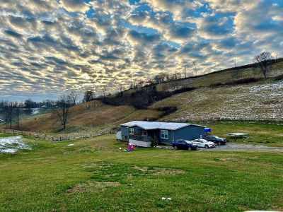 2091 Porter Hollow Rd Castlewood, VA 24224