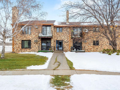 2308 18th St S APT H Fargo, ND 58103