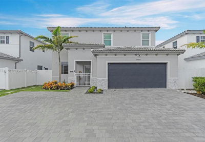 14864 SW 163rd Ter Miami, FL 33187