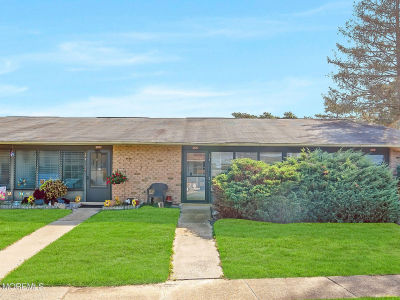 20 Yorkshire Ct #E Manchester Township, NJ 08759