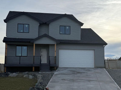 3679 Timber Wolf Dr Casper, WY 82604