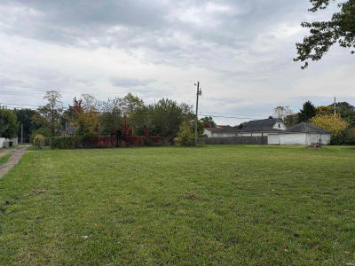 1616 S Warren St South Bend, IN 46613