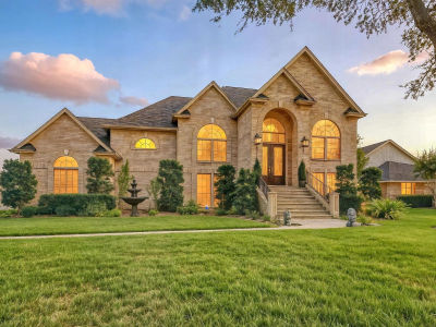 4518 Westerdale Dr Weston Lakes, TX 77441