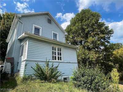 837 Lewis St Caldwell, OH 43724