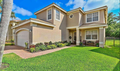 5337 Grand Banks Blvd Greenacres, FL 33463