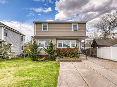 18 Adams St East Rockaway, NY 11518