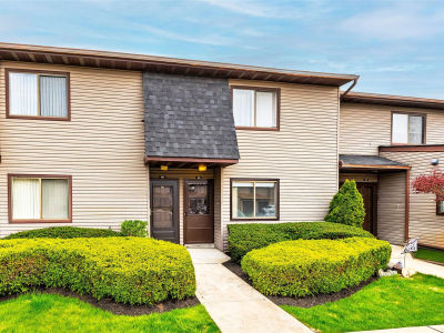 100 Daly Blvd APT 411 Oceanside, NY 11572