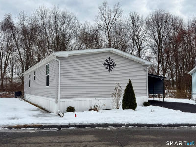 40 Matthews St TRLR 30 Bristol, CT 06010