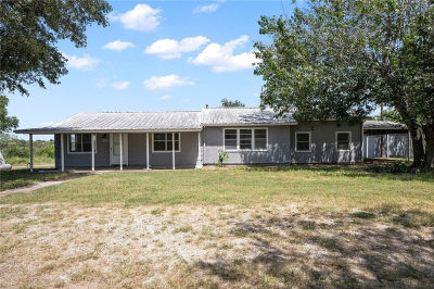 128 Live Oak Sandia, TX 78383