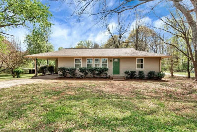 726 Peachtree Rd Jefferson, GA 30549