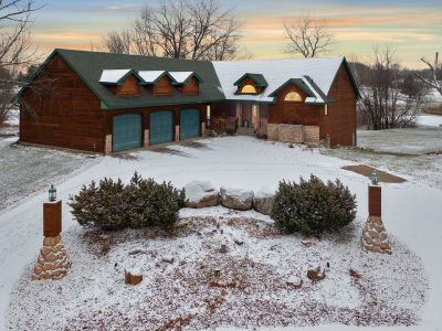 527 138th Ln NE Ham Lake, MN 55304