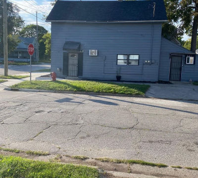 800 Mackinaw St Saginaw, MI 48602