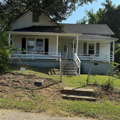 953 14th St Lancaster, SC 29720