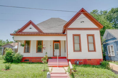 707 N John St Palestine, TX 75801