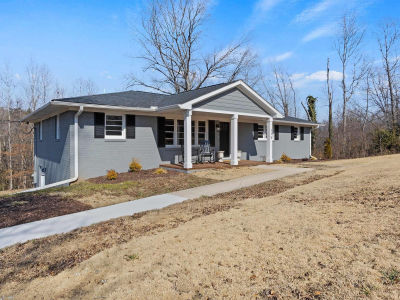 115 Pinetree Ln Easley, SC 29640