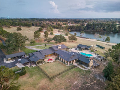 6700 Valley View Dr Athens, TX 75752