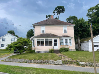 224 Central St Millinocket, ME 04462