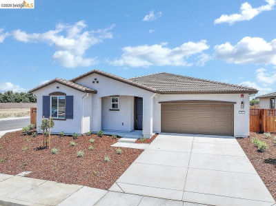504 Spruce Way Oakley, CA 94561