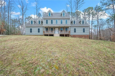 4 Pasture Cir Williamsburg, VA 23188