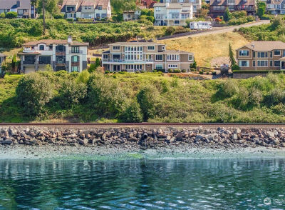 3638 Soundview Dr W University Place, WA 98466