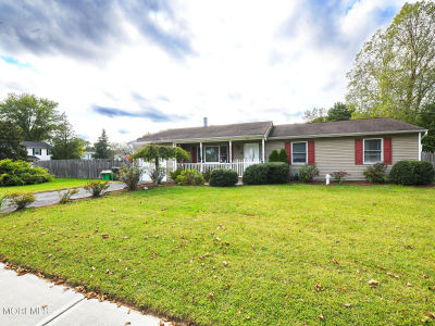 60 N Main St Farmingdale, NJ 07727