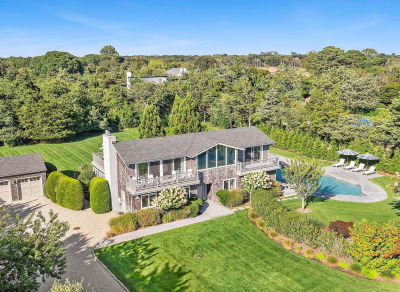 4 Bayberry Ln Remsenburg, NY 11960