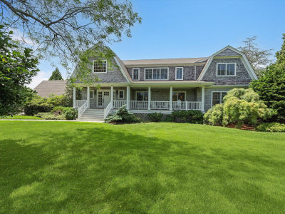 21 Rogers Ln Remsenburg, NY 11960