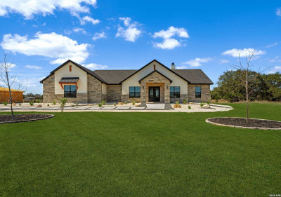 344 Buckskin Trl Bandera, TX 78003